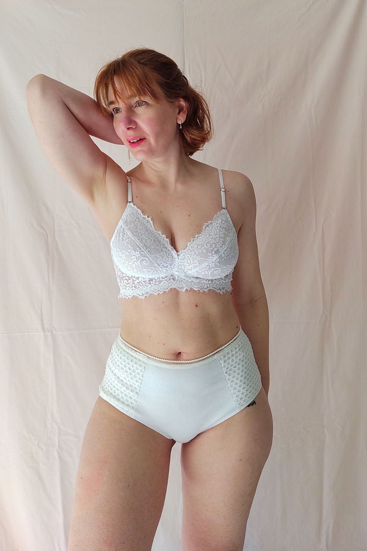 Bombacha tipo trusa, Culotte Cachetero tiro alto algodón blanco,  en modelo