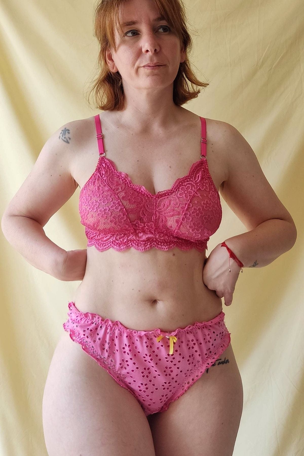 Bombacha fru fru Broderie en modelo – Qué Tupé