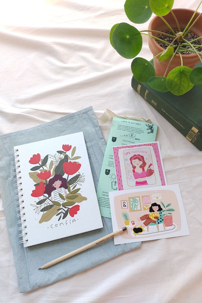 Cuaderno Confía con bolsita, lápiz plantable y postales – Qué Tupé