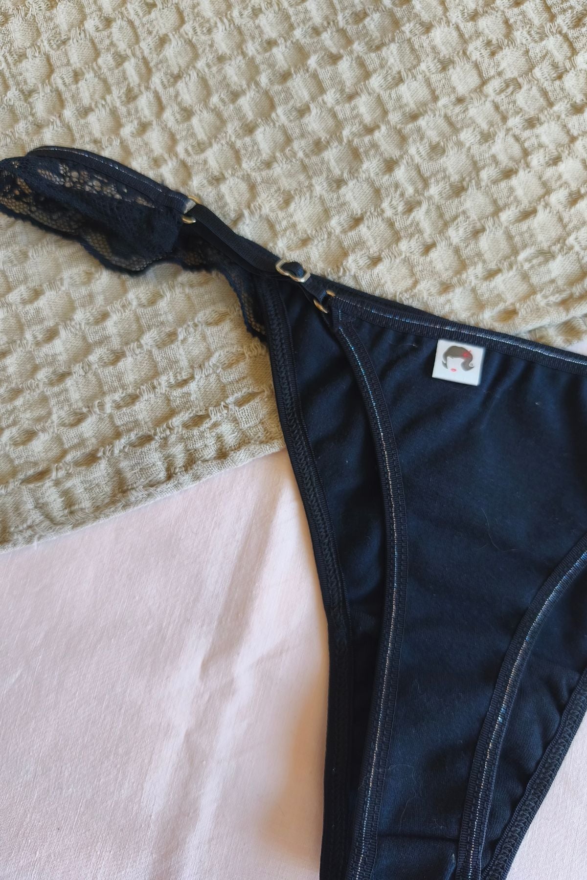 Tanga less algodón negro espalda – Qué Tupé