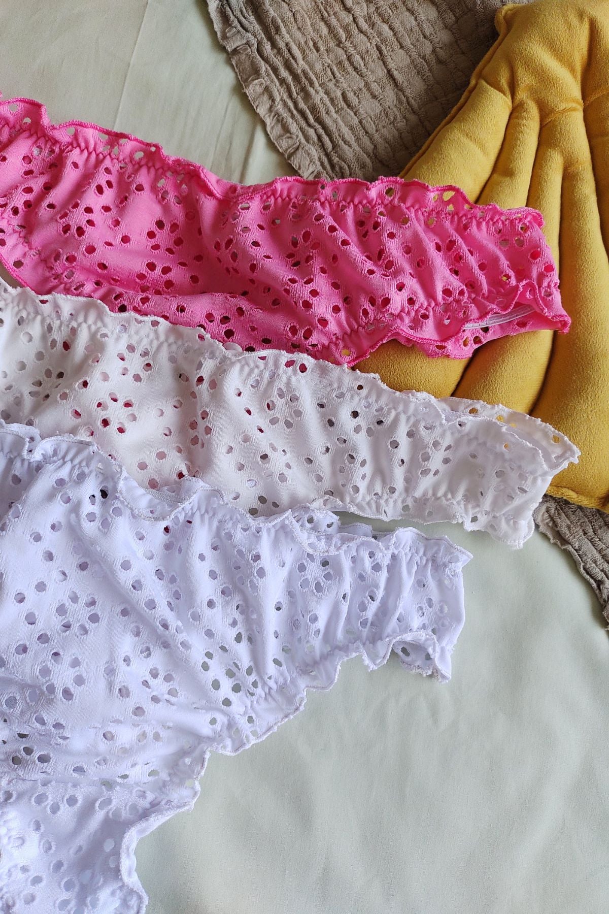 Detalle Set tres bombachas Fru Fru broderie – Qué Tupé