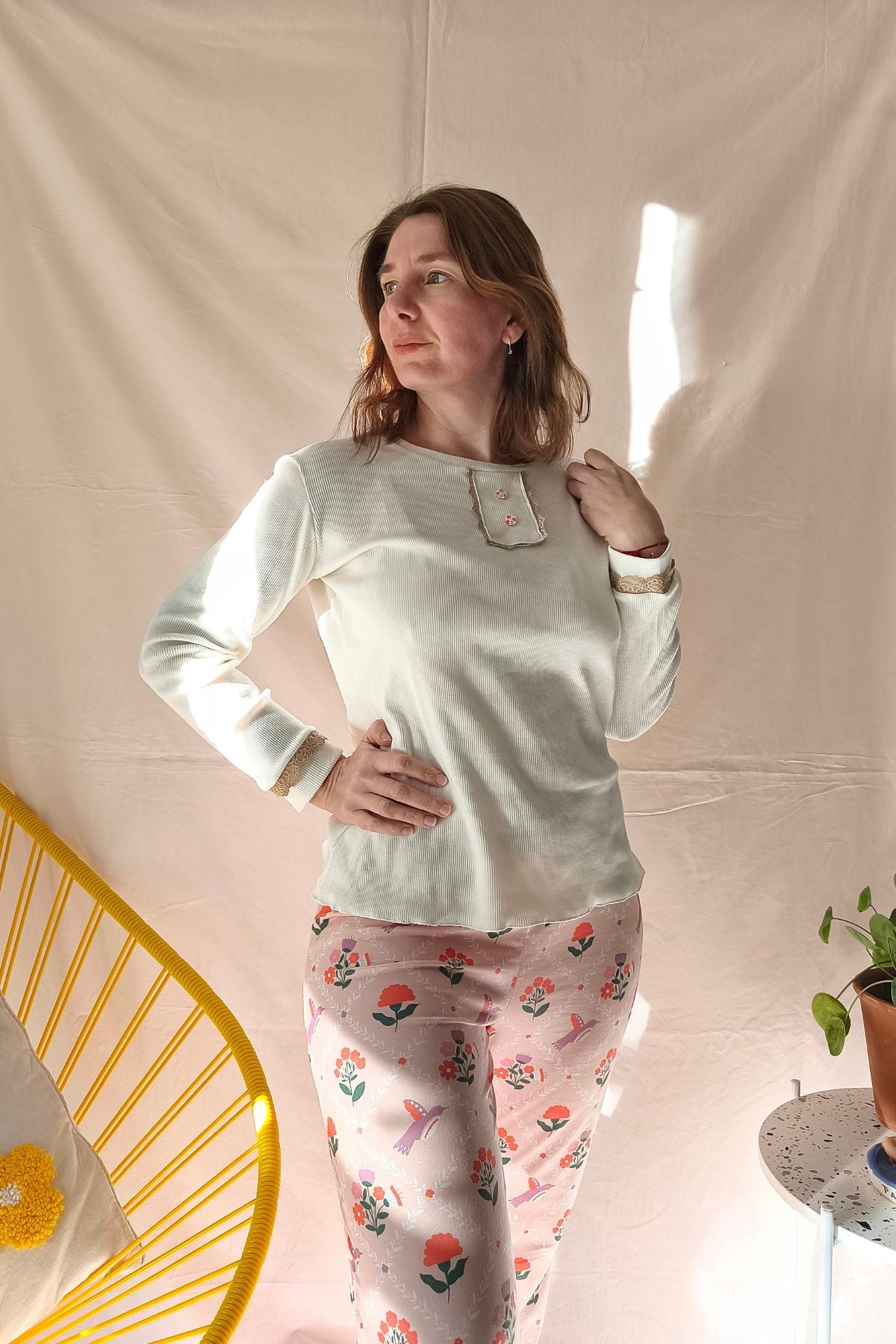 Pijama de invierno Edén corte holgado en modelo – Qué Tupé